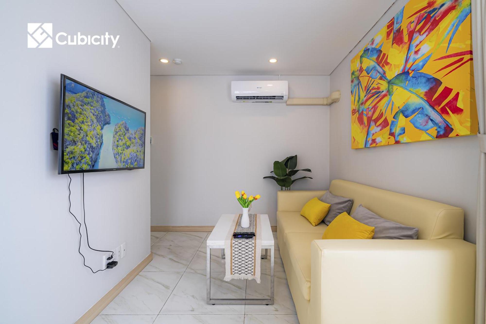 Apartment Cubicity Hidden House *