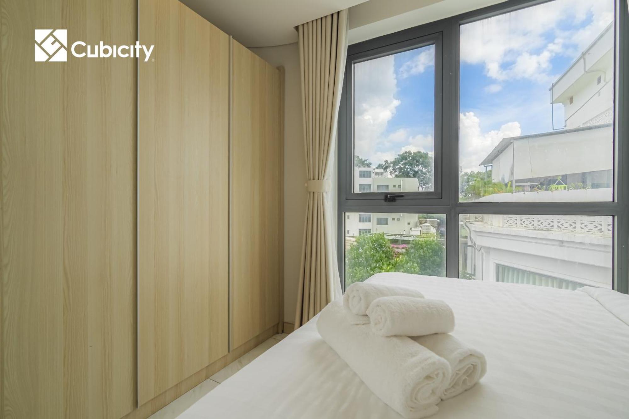 Cubicity Hidden House Apartment